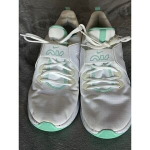 Women's Nike Air Mas Bella TRS, White/Emerald Rise, size 11  7107-100    I#-S14